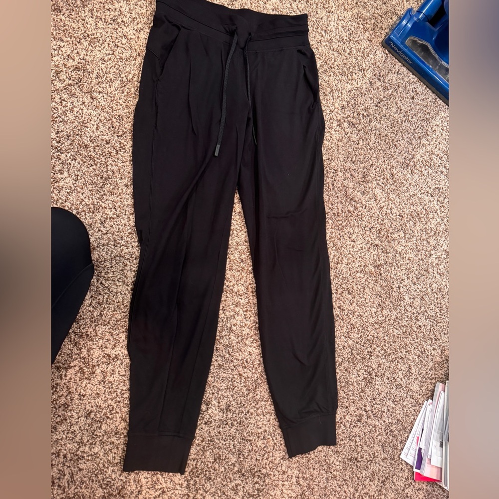 Lululemon joggers